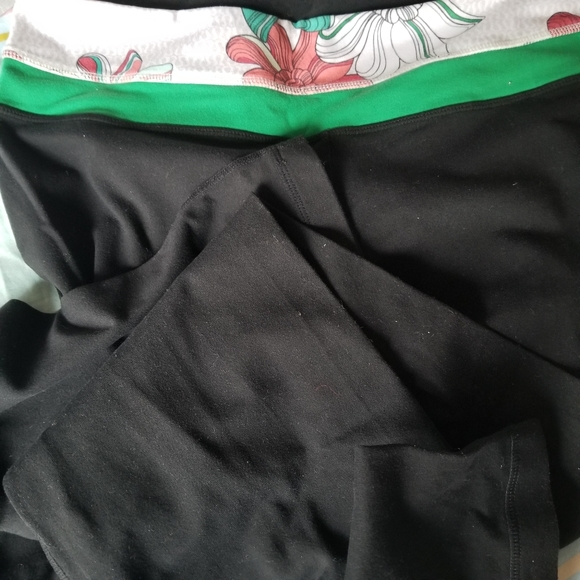 Lululemon pants - Picture 6 of 10